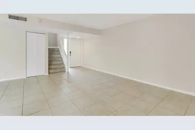 202 Lakewood Drive #11B, Jupiter, FL 33458 - Photo 10