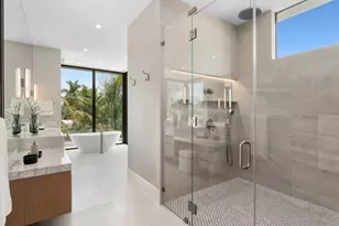 2400 Barcelona Dr, Fort Lauderdale, FL 33301 - Photo 30