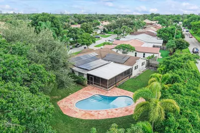 244 NW 102nd Terrace, Plantation, FL 33324 - Photo 4