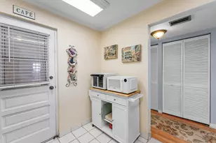 299 NW 52nd Terrace, Boca Raton, FL 33487 - Photo 8