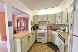132 Lake Pine Cir, Greenacres, FL 33463 - Photo 8