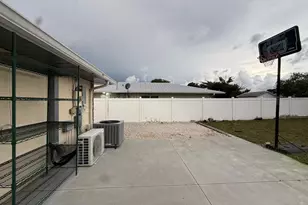 2289 SE Carnation Ave, Port Saint Lucie, FL 34952 - Photo 12