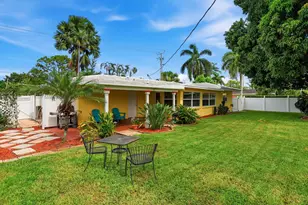 499 SW 12th Ave, Boca Raton, FL 33486 - Photo 1