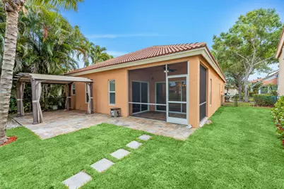 5122 Elpine Way, Riviera Beach, FL 33418 - Photo 8