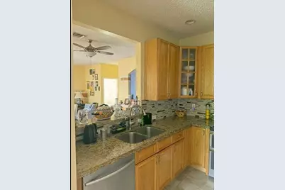 13164 NW 9th Court, Pembroke Pines, FL 33028 - Photo 8