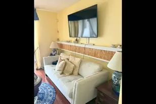 13164 NW 9th Ct, Pembroke Pines, FL 33028 - Photo 2