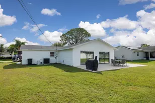 1810 SW Gemini Ln, Port Saint Lucie, FL 34984 - Photo 30