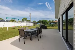 1810 SW Gemini Ln, Port Saint Lucie, FL 34984 - Photo 34