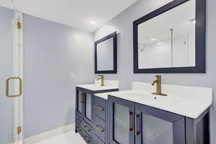 736 NW 98th Cir, Plantation, FL 33324 - Photo 10