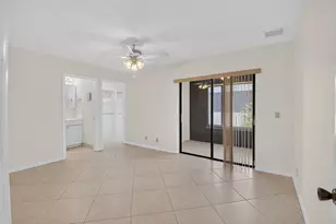 174 Capri D E, Delray Beach, FL 33484 - Photo 16