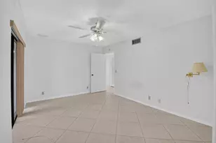 174 Capri D E, Delray Beach, FL 33484 - Photo 18