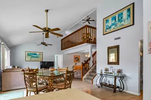 111 Maplecrest Cir, Jupiter, FL 33458 - Photo 2