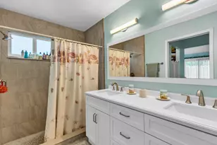 111 Maplecrest Cir, Jupiter, FL 33458 - Photo 12