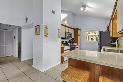 111 Maplecrest Circle, Jupiter, FL 33458 - Photo 4
