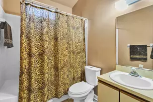 111 Maplecrest Cir, Jupiter, FL 33458 - Photo 18