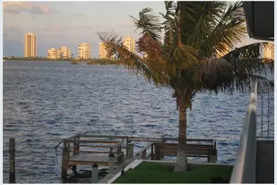 100 Lehane Terrace #26, North Palm Beach, FL 33408 - Photo 1