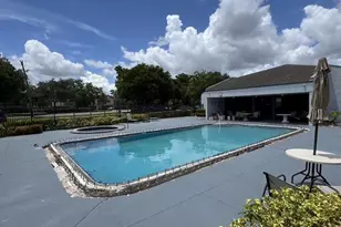 8411 Lagos De Campo Blvd, Tamarac, FL 33321 - Photo 20