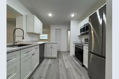 1331 W Campanelli Drive, Plantation, FL 33322 - Photo 8