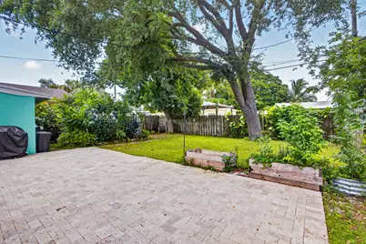 216 E 24th Street, Riviera Beach, FL 33404 - Photo 32