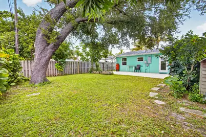 216 E 24th Street, Riviera Beach, FL 33404 - Photo 34