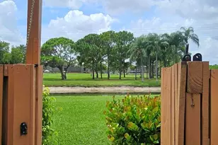 141 Heritage Way SE, West Palm Beach, FL 33407 - Photo 16