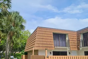 141 Heritage Way SE, West Palm Beach, FL 33407 - Photo 2