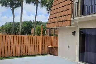 141 Heritage Way SE, West Palm Beach, FL 33407 - Photo 10