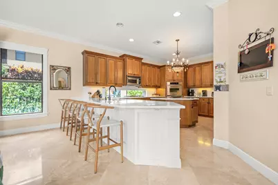 10538 Versailles Boulevard, Wellington, FL 33449 - Photo 18