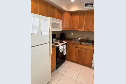 619 Burgundy M #619, Delray Beach, FL 33484 - Photo 1