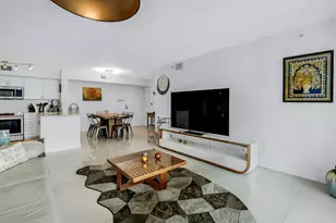 1155 Brickell Bay Dr, Miami, FL 33131 - Photo 12