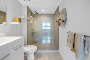 1155 Brickell Bay Dr, Miami, FL 33131 - Photo 22