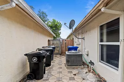 312 Bishop Road, North Lauderdale, FL 33068 - Photo 20