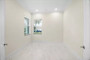 11147 SW Visconti Way, Port Saint Lucie, FL 34986 - Photo 6