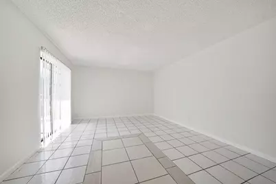 2173 White Pine Circle #C, Greenacres, FL 33415 - Photo 2