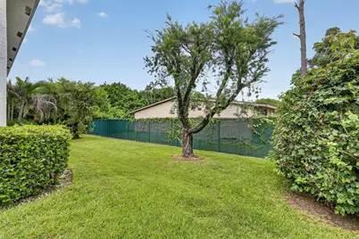 1200 SE Parkview Place #F-5, Stuart, FL 34994 - Photo 36