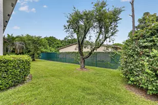1200 SE Parkview Pl, Stuart, FL 34994 - Photo 36