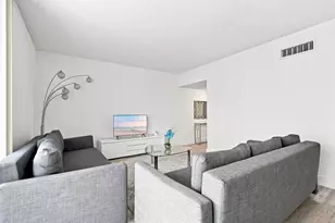 18181 NE 31st Ct, Aventura, FL 33160 - Photo 4