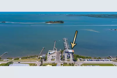 806 Indian River Drive, Sebastian, FL  - Photo 4