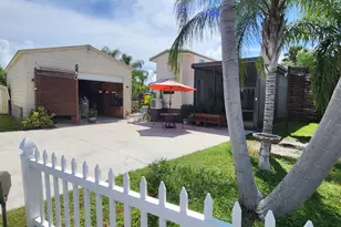 70 Turtle Cove, Okeechobee, FL 34974 - Photo 12