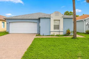 5863 Azalea Cir, West Palm Beach, FL 33415 - Photo 2