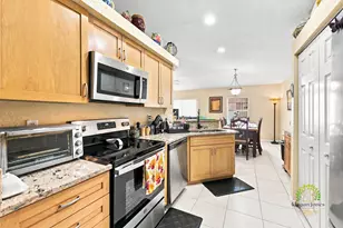 5863 Azalea Cir, West Palm Beach, FL 33415 - Photo 8