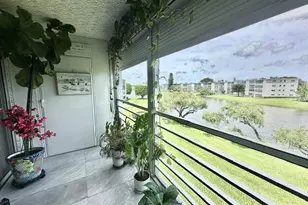 3008 Guildford A, Boca Raton, FL 33434 - Photo 12