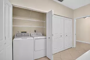 7659 Cinebar Dr, Boca Raton, FL 33433 - Photo 10