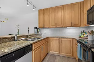 9113 SW 20th Ct, Davie, FL 33324 - Photo 6