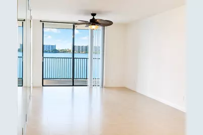 115 Lake Emerald Drive #210, Oakland Park, FL 33309 - Photo 4