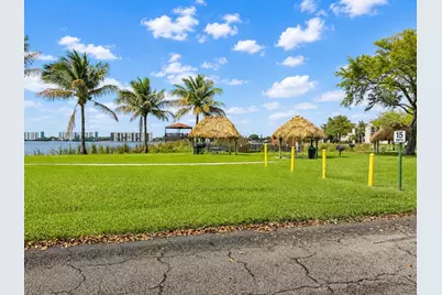115 Lake Emerald Drive #210, Oakland Park, FL 33309 - Photo 24