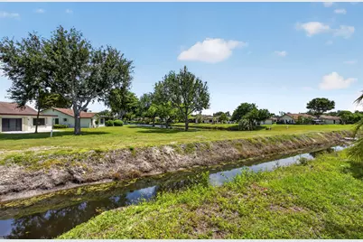 243 Wedgewood Circle, Greenacres, FL 33463 - Photo 54