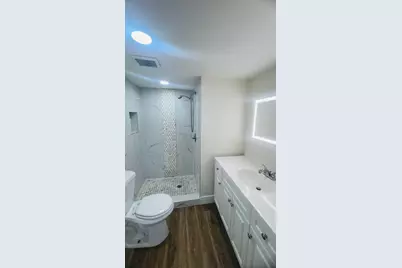 8345 Sunrise Lakes Boulevard #304, Sunrise, FL 33322 - Photo 10
