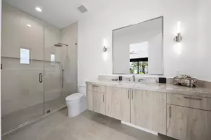 400 NE 4th St, Boca Raton, FL 33432 - Photo 48
