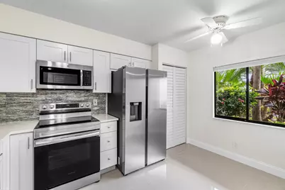 7290 Kinghurst Drive #106, Delray Beach, FL 33446 - Photo 14